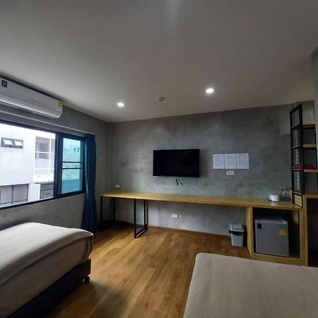 BURI Hotel And Hostel Chiang Mai Buitenkant foto