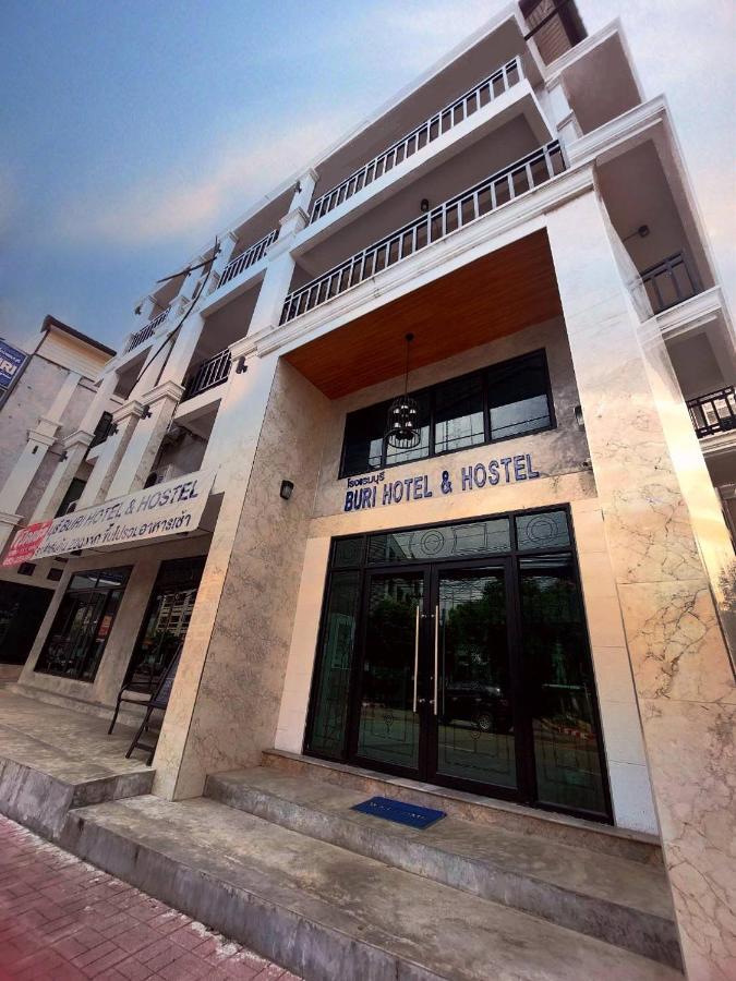 BURI Hotel And Hostel Chiang Mai Buitenkant foto