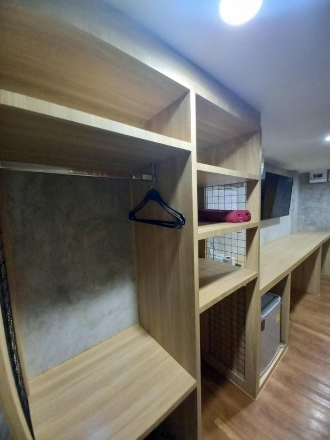 BURI Hotel And Hostel Chiang Mai Buitenkant foto