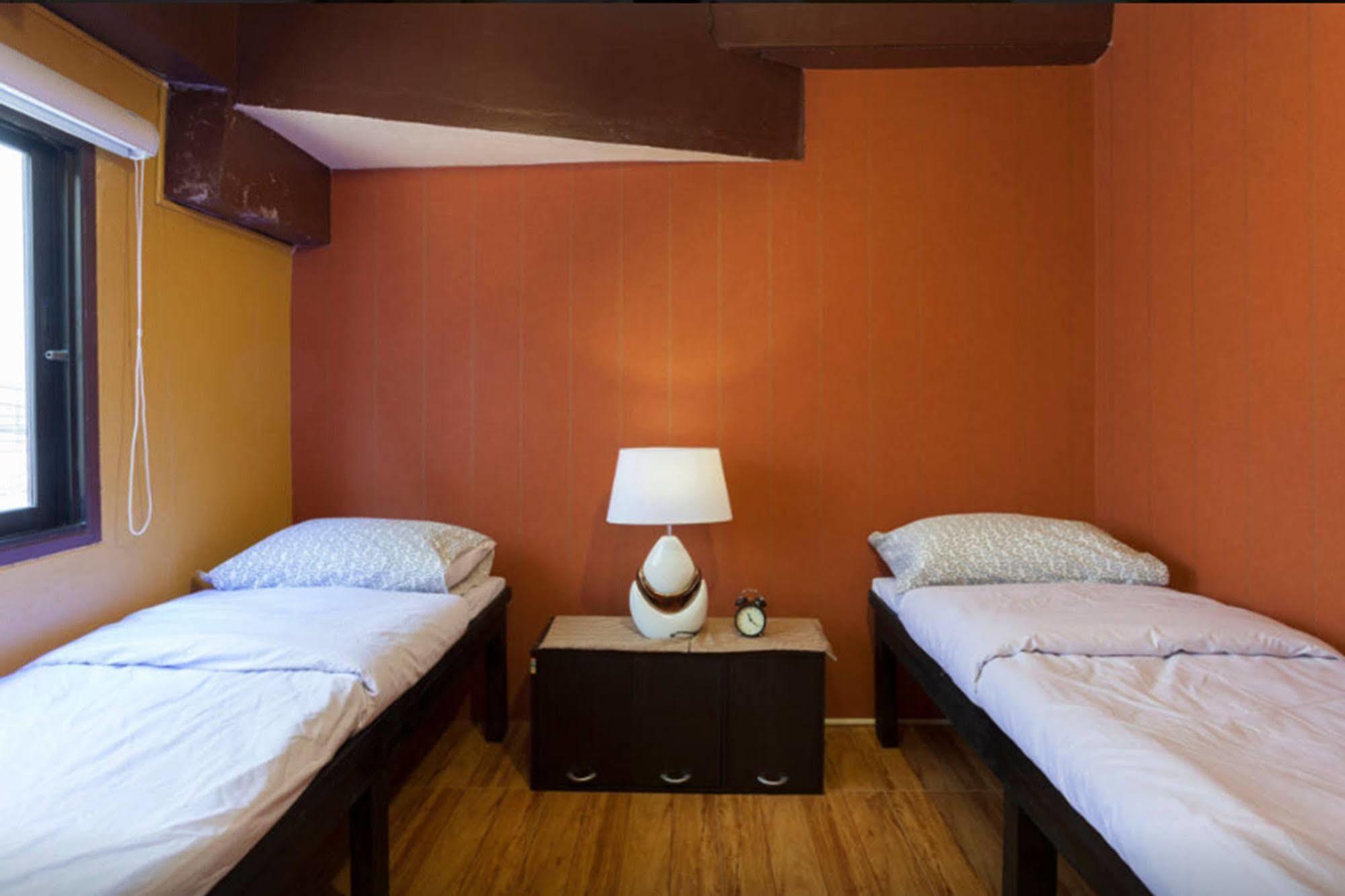 BURI Hotel And Hostel Chiang Mai Buitenkant foto